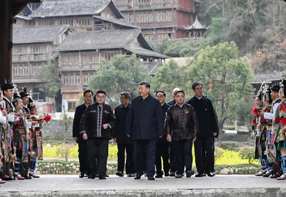 习近平在贵州考察时强调 坚持以高质量发展统揽全局 在中国式现…